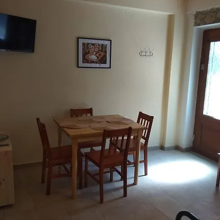 度假居 Jenny's House 斯基亚索斯镇